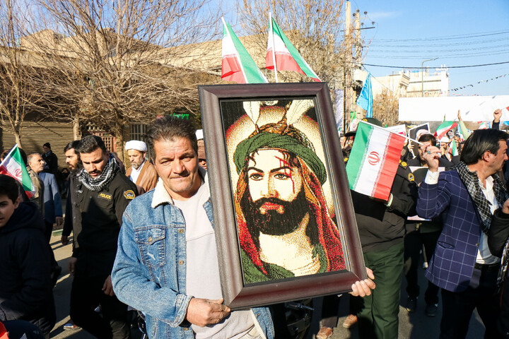 تصاویر/ حماسه آفرینی مردم قم در یوم الله 22 دی