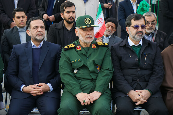 تصاویر/ حماسه آفرینی مردم قم در یوم الله 22 دی