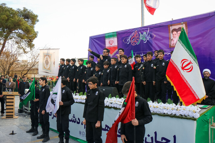 تصاویر/ حماسه آفرینی مردم قم در یوم الله 22 دی