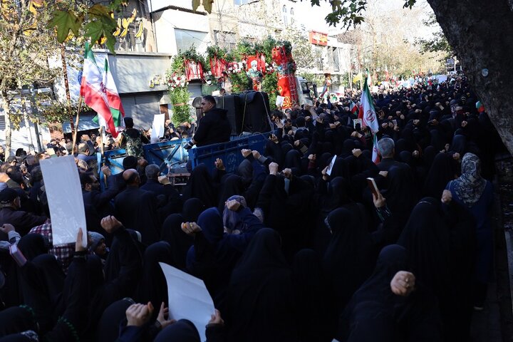 خروش مردم مرکز مازندران در راهپیمایی 22  دی