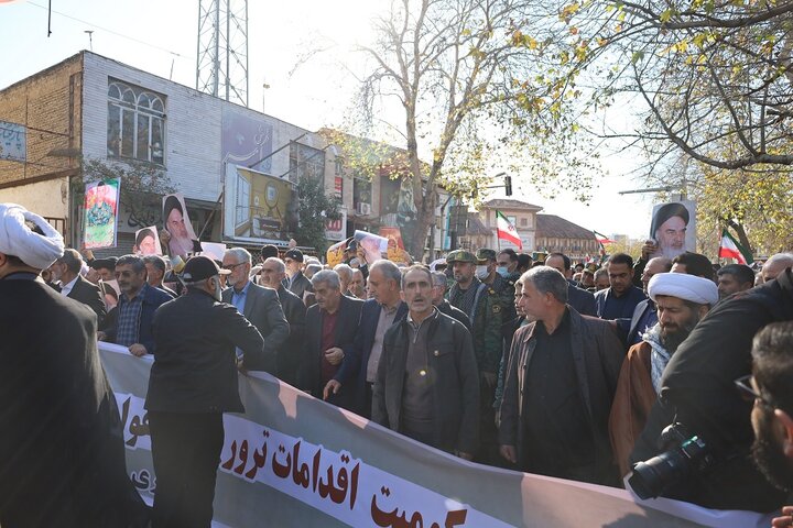 خروش مردم مرکز مازندران در راهپیمایی 22  دی