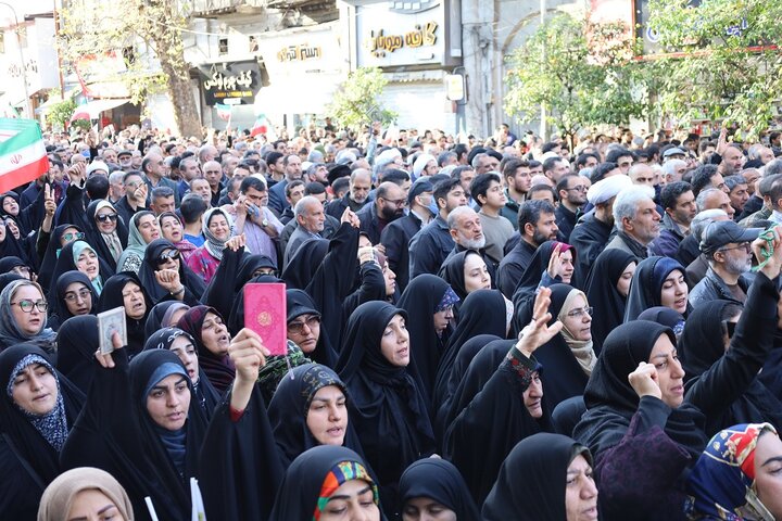 خروش مردم مرکز مازندران در راهپیمایی 22  دی