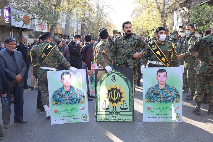 خروش مردم مرکز مازندران در راهپیمایی 22  دی