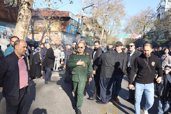 خروش مردم مرکز مازندران در راهپیمایی 22  دی