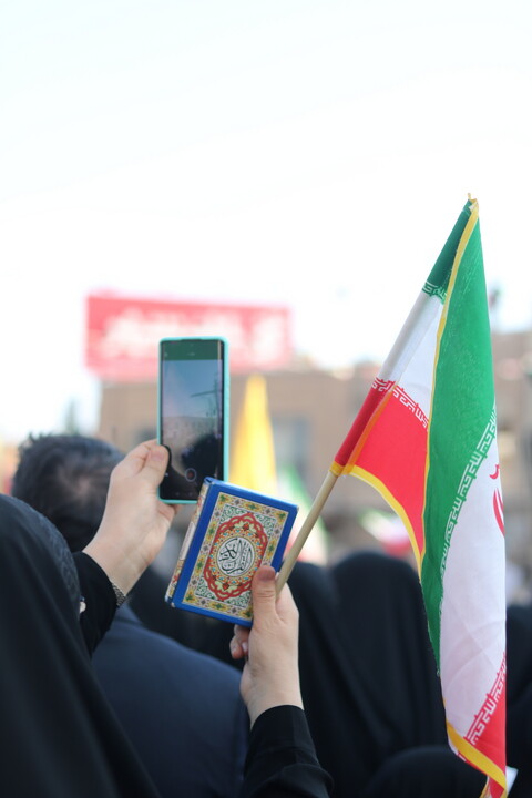 تصاویری از راهپیمایی پرشور مردم قم در محکومیت فتنه آمریکایی - صهیونی