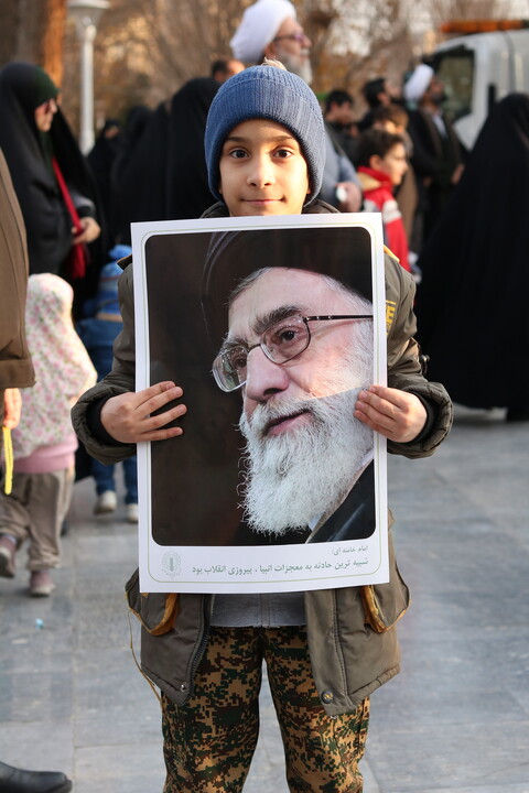 تصاویری از راهپیمایی پرشور مردم قم در محکومیت فتنه آمریکایی - صهیونی