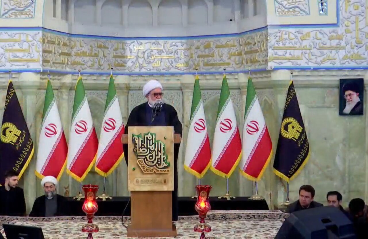 هوشمندی و وحدت مردم، مانع اصلی توطئه‌های دشمنان است