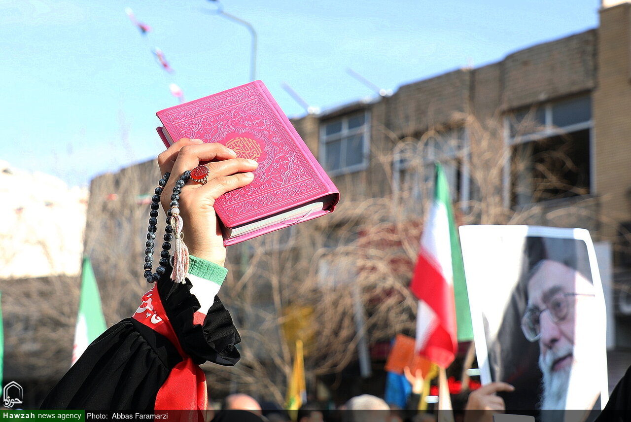 بازگشت به قرآن تنها را پیروزی بر فتنه‌ها است/ دشمنان از قرآن هراس دارند