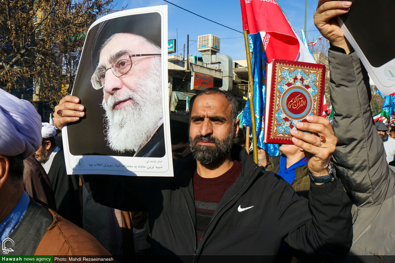 ملحمة شعبية في مدينة قم لإدانة المثيرين للشغب + فيديو وصور