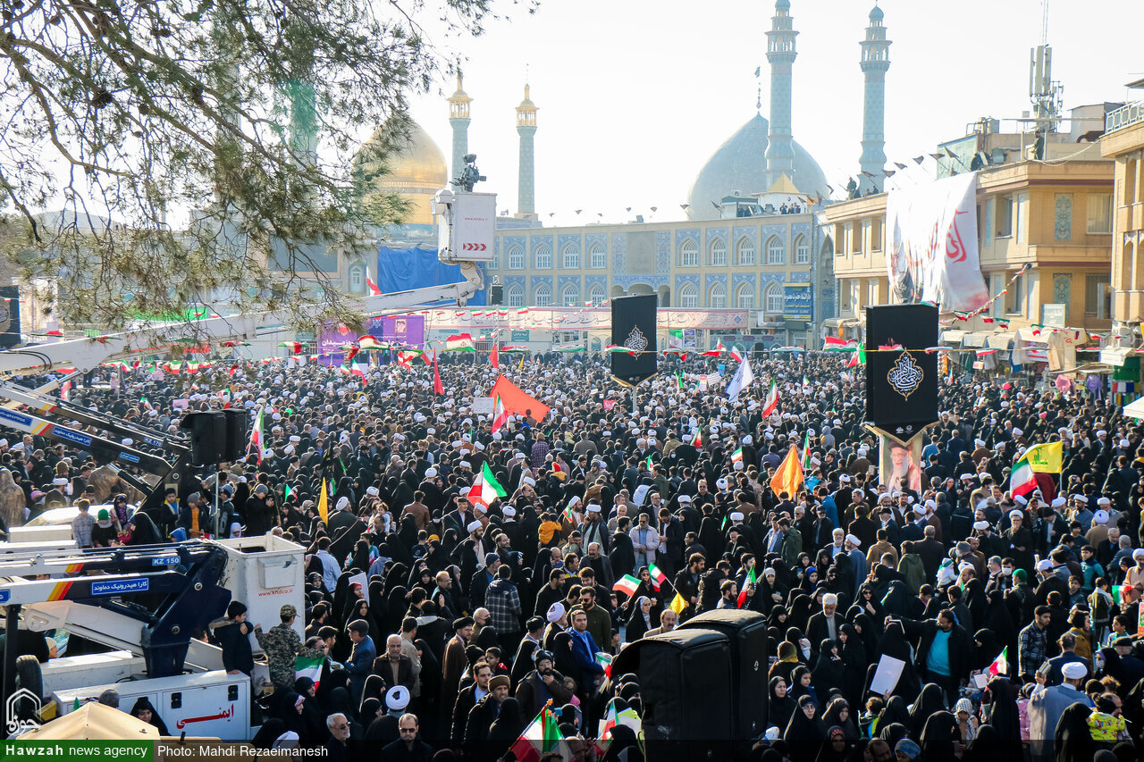 ملحمة شعبية في مدينة قم لإدانة المثيرين للشغب + فيديو وصور