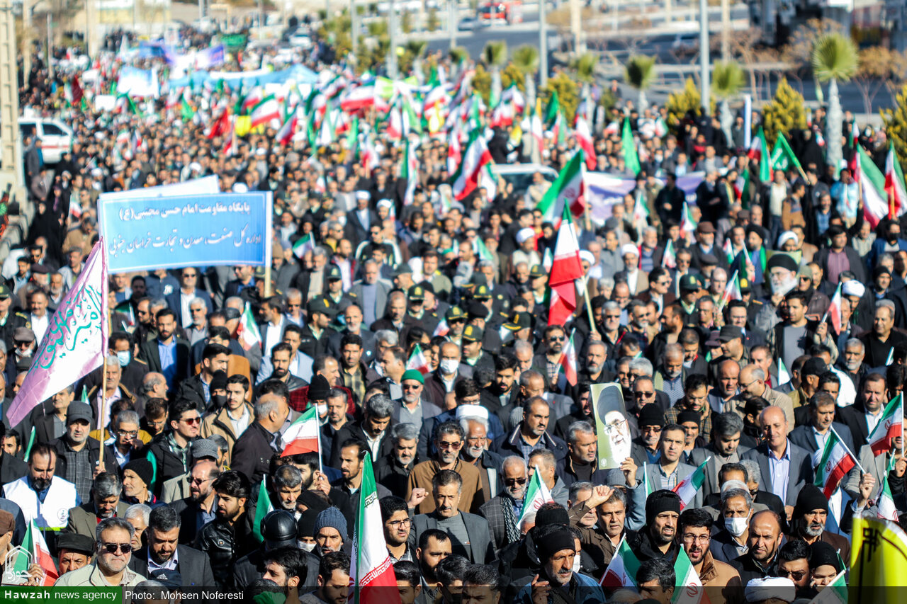 تصاویر/ راهپیمایی باشکوه مردم بیرجند علیه تروریسم صهیونی آمریکایی