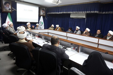 تصاویر/ نشست شورای علمی کنگره امناء الرسل