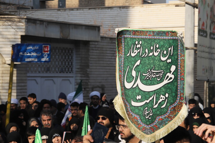 راهپیمایی پرشور مردم قم علیه اغتشاشگران
