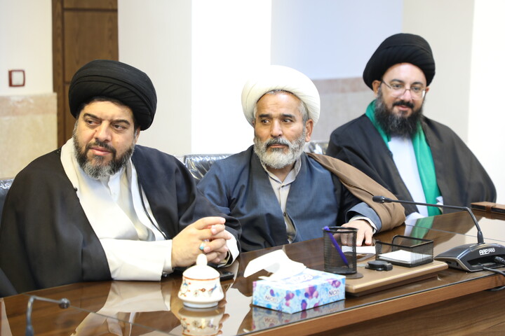 تصاویر/ جلسه بصیرتی با موضوع نقد قرآن بسندگی ویژه کادر مدارس یزد