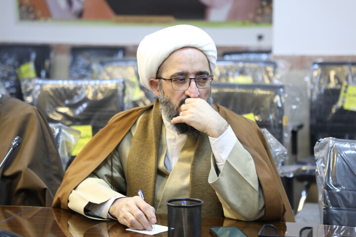 تصاویر/ جلسه بصیرتی با موضوع نقد قرآن بسندگی ویژه کادر مدارس یزد