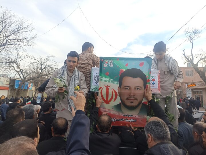 تصاویر / تشییع شهدای امنیت در قزوین