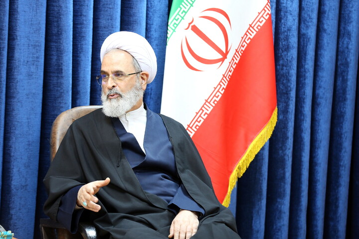 تصاویر/ دیدار رئیس دانشگاه علوم پزشکی قم با آیت الله اعرافی