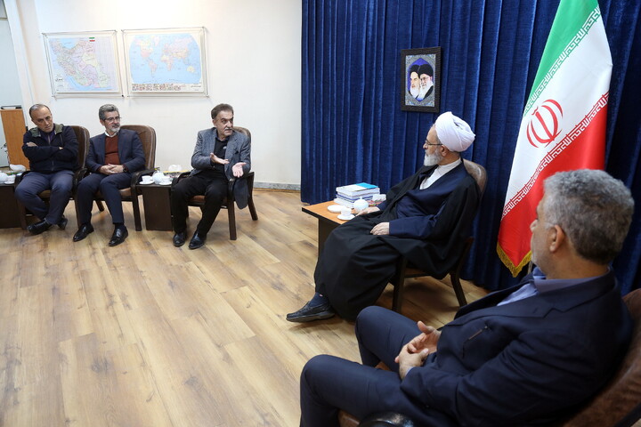 تصاویر/ دیدار رئیس دانشگاه علوم پزشکی قم با آیت الله اعرافی