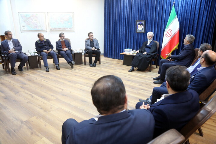 تصاویر/ دیدار رئیس دانشگاه علوم پزشکی قم با آیت الله اعرافی