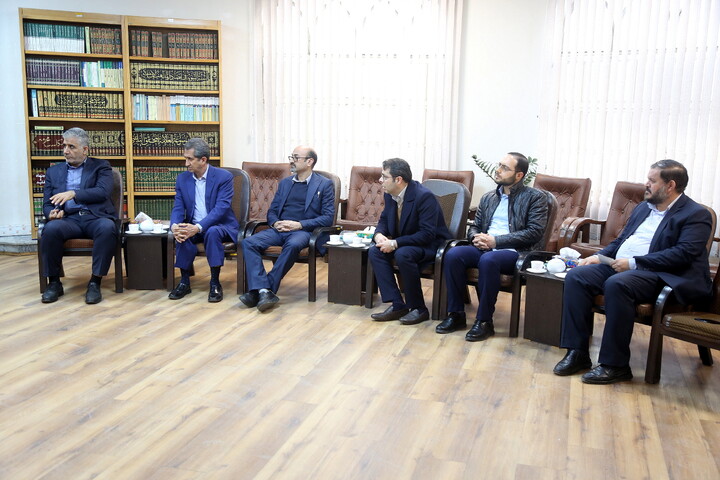 تصاویر/ دیدار رئیس دانشگاه علوم پزشکی قم با آیت الله اعرافی