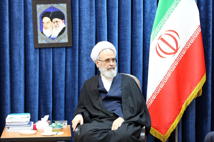 تصاویر/ دیدار رئیس دانشگاه علوم پزشکی قم با آیت الله اعرافی