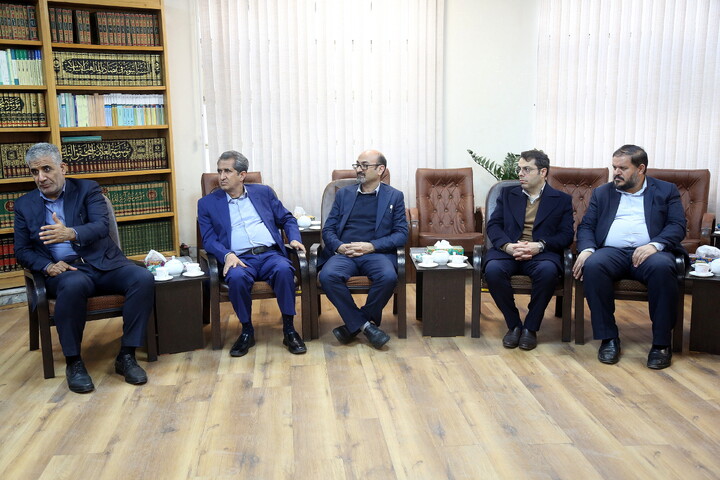 تصاویر/ دیدار رئیس دانشگاه علوم پزشکی قم با آیت الله اعرافی