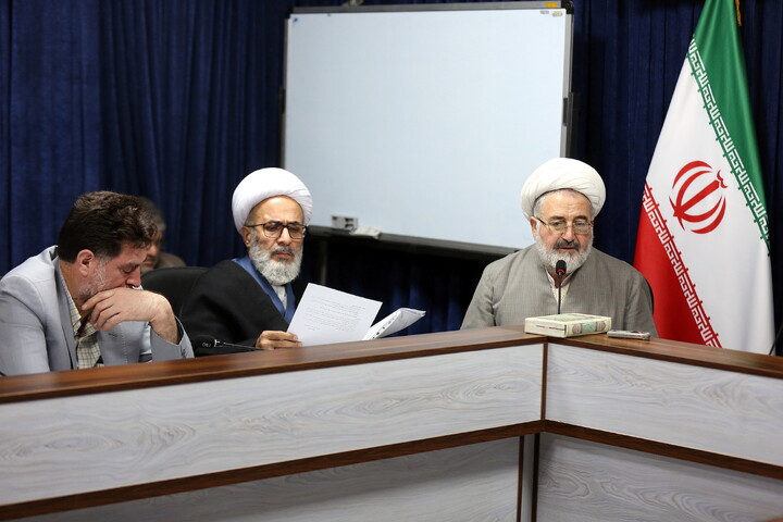 تصاویر/ نشست شورای علمی کنگره امناء الرسل