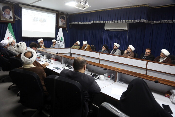 تصاویر/ نشست شورای علمی کنگره امناء الرسل