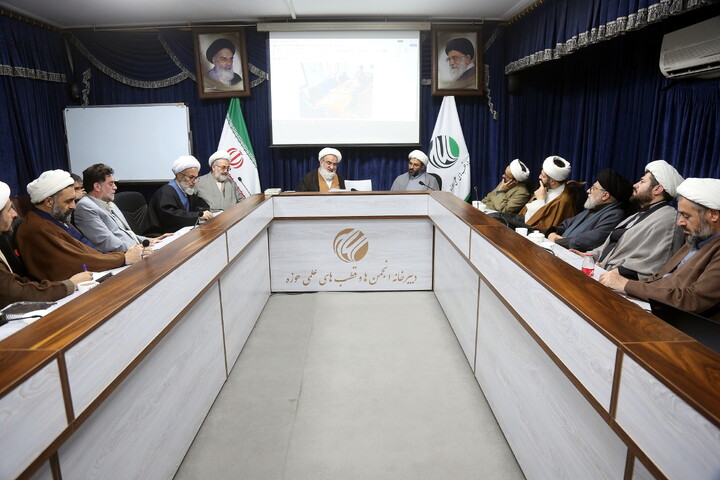 تصاویر/ نشست شورای علمی کنگره امناء الرسل