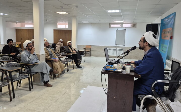 تصاویر/ کارگاه دانش‌افزایی اساتید مدارس علمیه منطقه کاشان