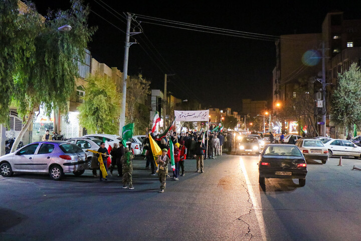 تصاویر/ اجتماع شبانه مردم انقلابی در محکومیت اقدامات تروریست های مسلح