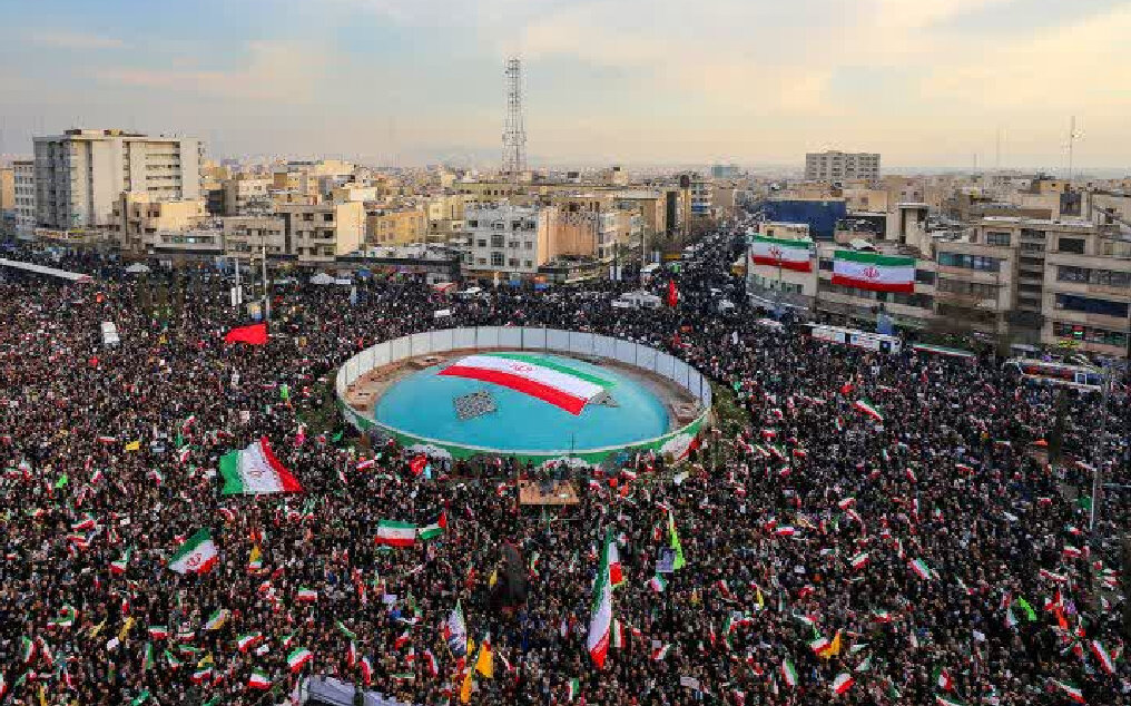 برخورد سخت با آشوبگران وظیفه امروز مسئولان است