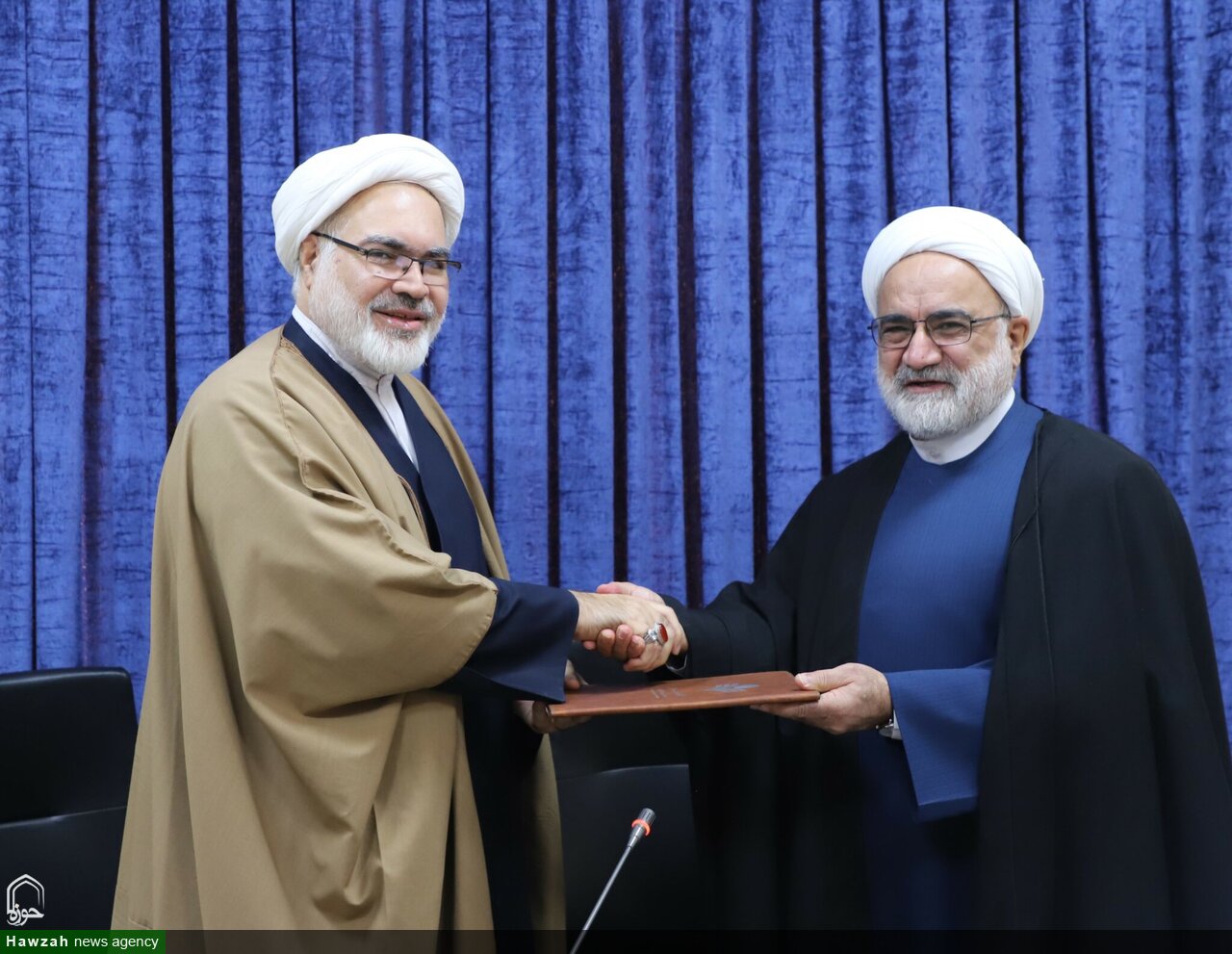 بازدید معاون دادسرای ویژه روحانیت از پژوهشگاه علوم و فرهنگ اسلامی