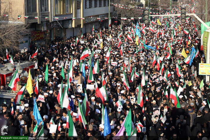 Заявление Общества преподавателей в знак признания активного участия народа в шествии 22 дей(12 января): Героизм  народа Ирана разрушил коварные заговоры глобального господства
