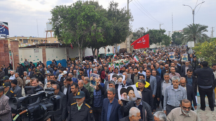 تصاویر/ تشییع پیکر دومین شهید مدافع امنیت در بوشهر