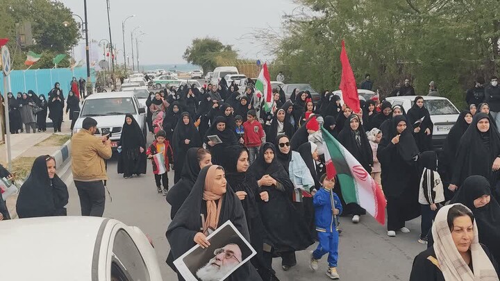 تصاویر/ راهپیمایی مردم خارگ علیه آشوبگران