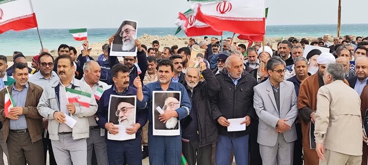 تصاویر/ راهپیمایی مردم خارگ علیه آشوبگران