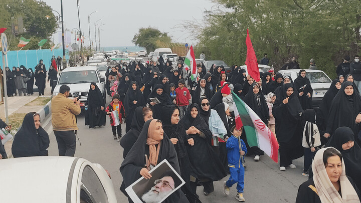 تصاویر/ راهپیمایی مردم خارگ علیه آشوبگران