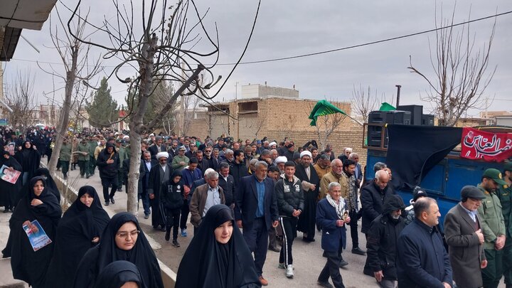 تصاویر / تشییع پیکر شهید محمود عباسی از شهدای امنیت