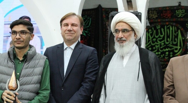 تصاویر/ مراسم بزرگداشت روز ستایشگری (بوشهر حسینیه مقاومت) در بوشهر