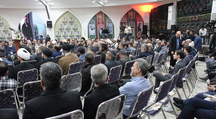 تصاویر/ مراسم بزرگداشت روز ستایشگری (بوشهر حسینیه مقاومت) در بوشهر