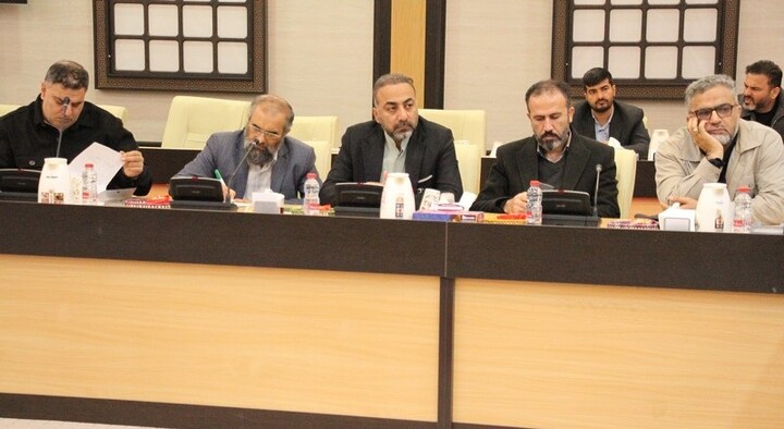 تصاویر/ جلسه هیات رئیسه جدید کانون مداحان کشور در بوشهر