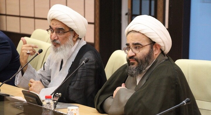 تصاویر/ جلسه هیات رئیسه جدید کانون مداحان کشور در بوشهر