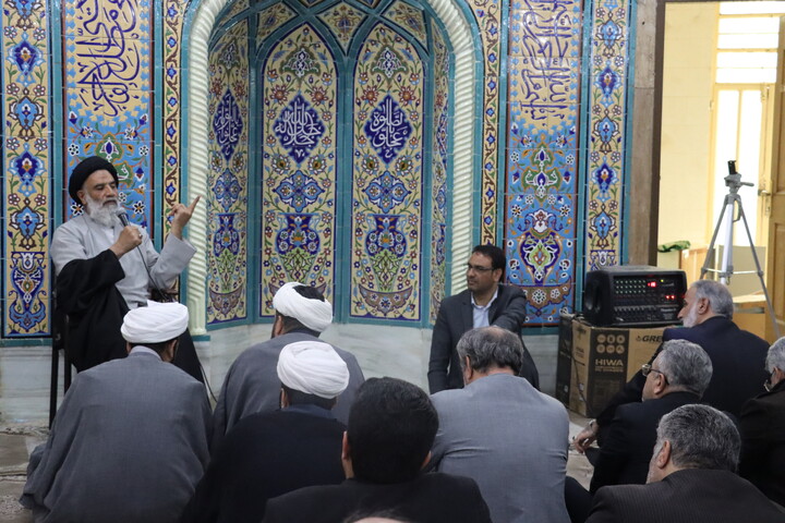 حضور نماینده ولی فقیه در جمع مدیران ستادی آموزش و پرورش خوزستان