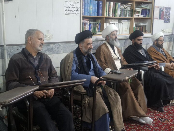 مراسم درس اخلاق و بینش سیاسی پیرامون اغتشاشات اخیر در کاشان