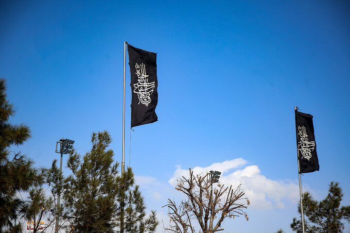 العتبة المعصومية تكتسي بالسواد عشية ذكرى استشهاد الإمام الكاظم (عليه السلام)