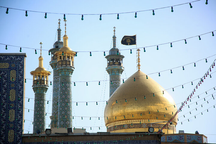 العتبة المعصومية تكتسي بالسواد عشية ذكرى استشهاد الإمام الكاظم (عليه السلام)