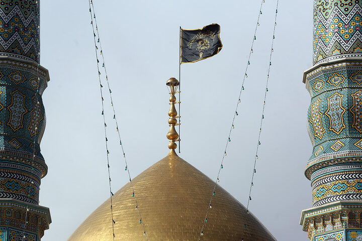 العتبة المعصومية تكتسي بالسواد عشية ذكرى استشهاد الإمام الكاظم (عليه السلام)