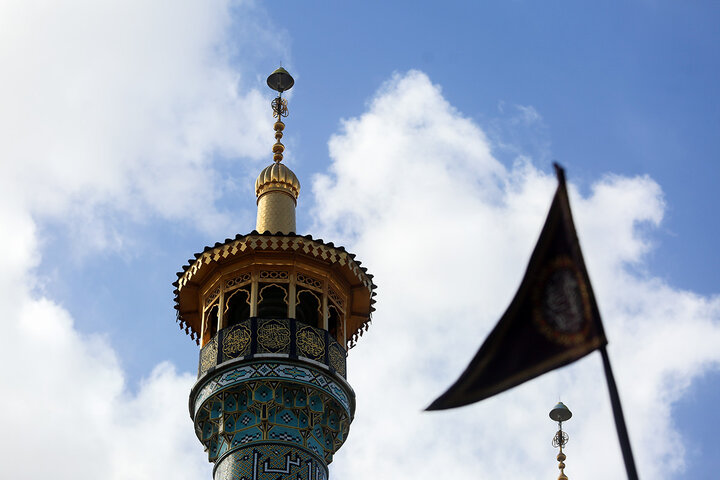 العتبة المعصومية تكتسي بالسواد عشية ذكرى استشهاد الإمام الكاظم (عليه السلام)