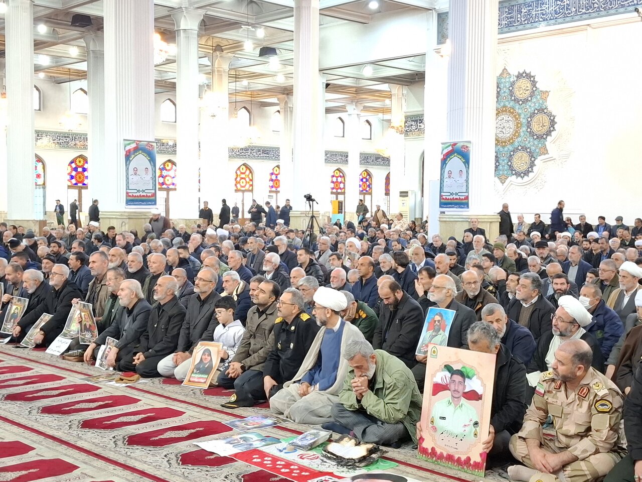 نقش آفرینی مهم و حیاتی اهالی مساجد در مقابله با اغتشاشگران